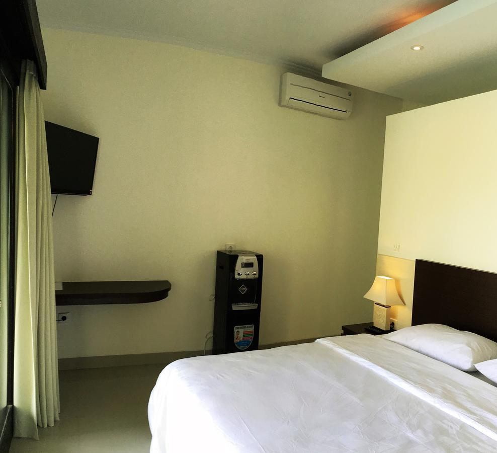 Indah Homestay Seminyak Exterior foto