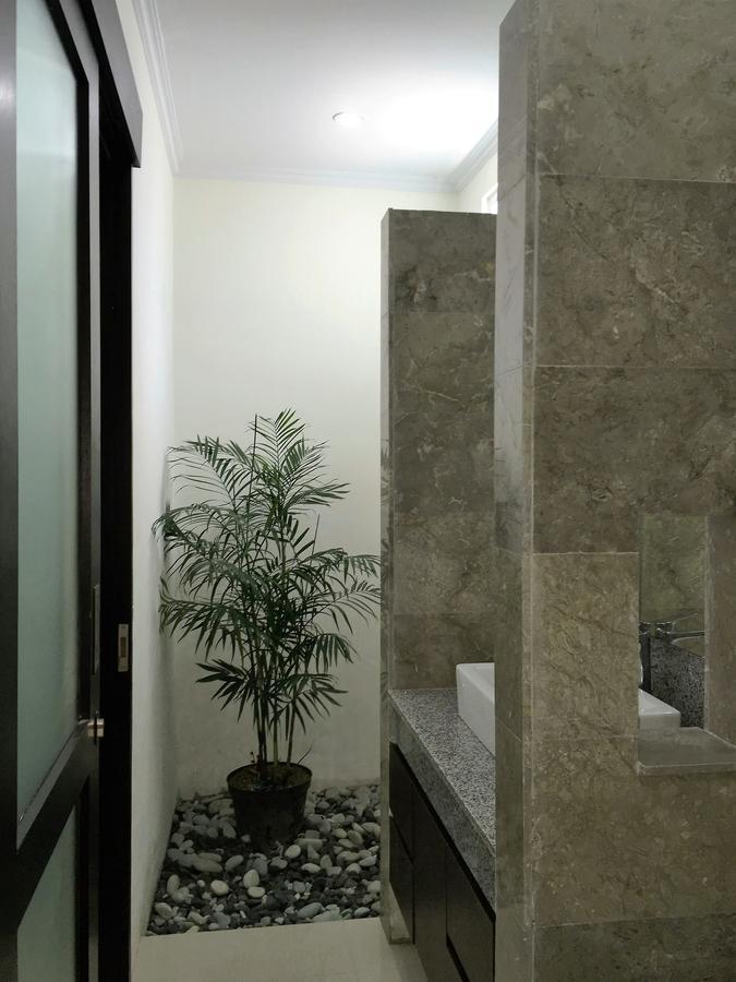 Indah Homestay Seminyak Exterior foto