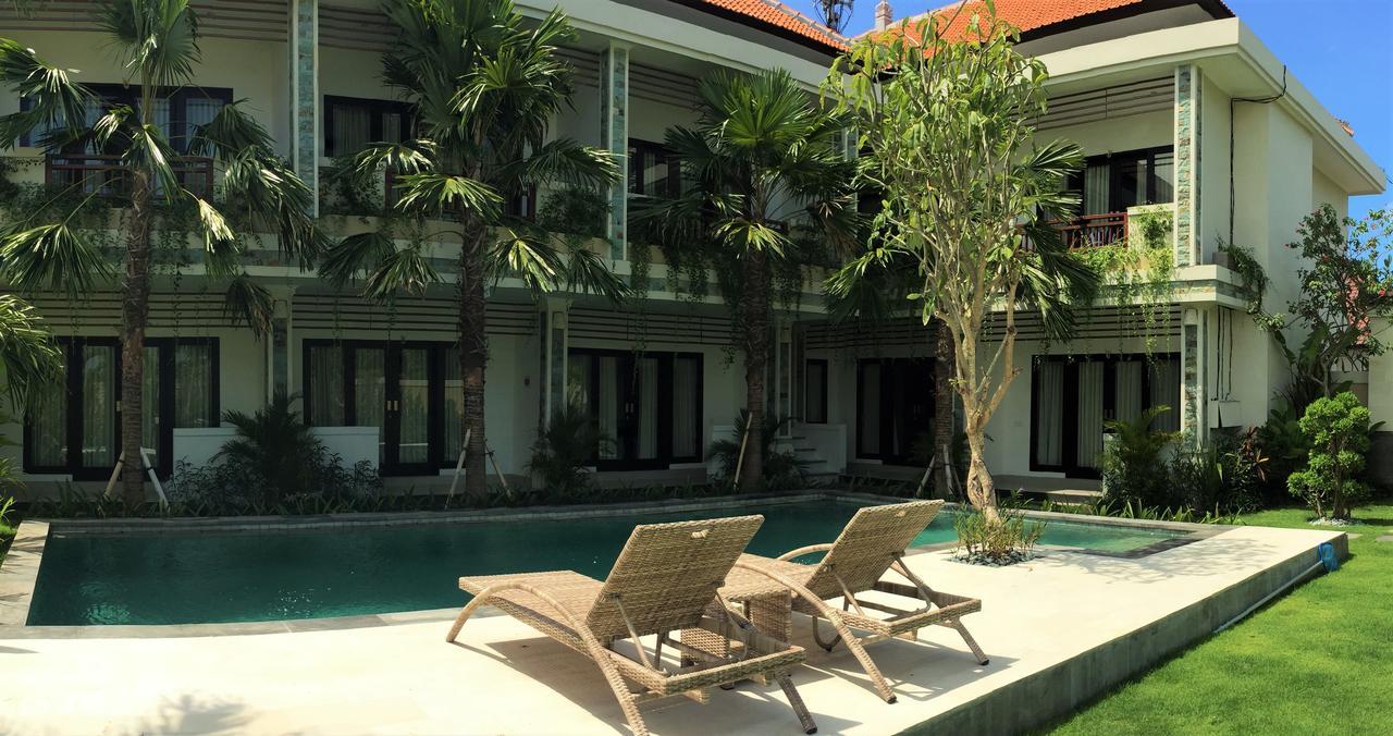 Indah Homestay Seminyak Exterior foto