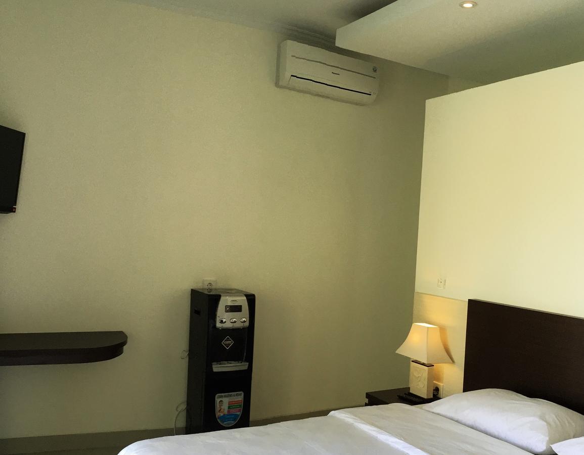 Indah Homestay Seminyak Exterior foto
