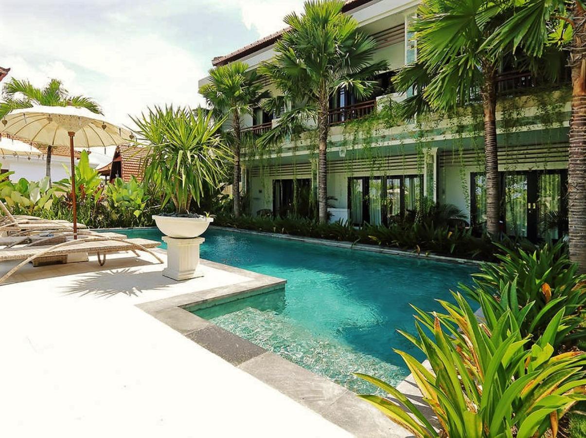Indah Homestay Seminyak Exterior foto